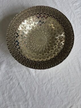Efe Glass Turkish silver-finished decorative glass bowl.